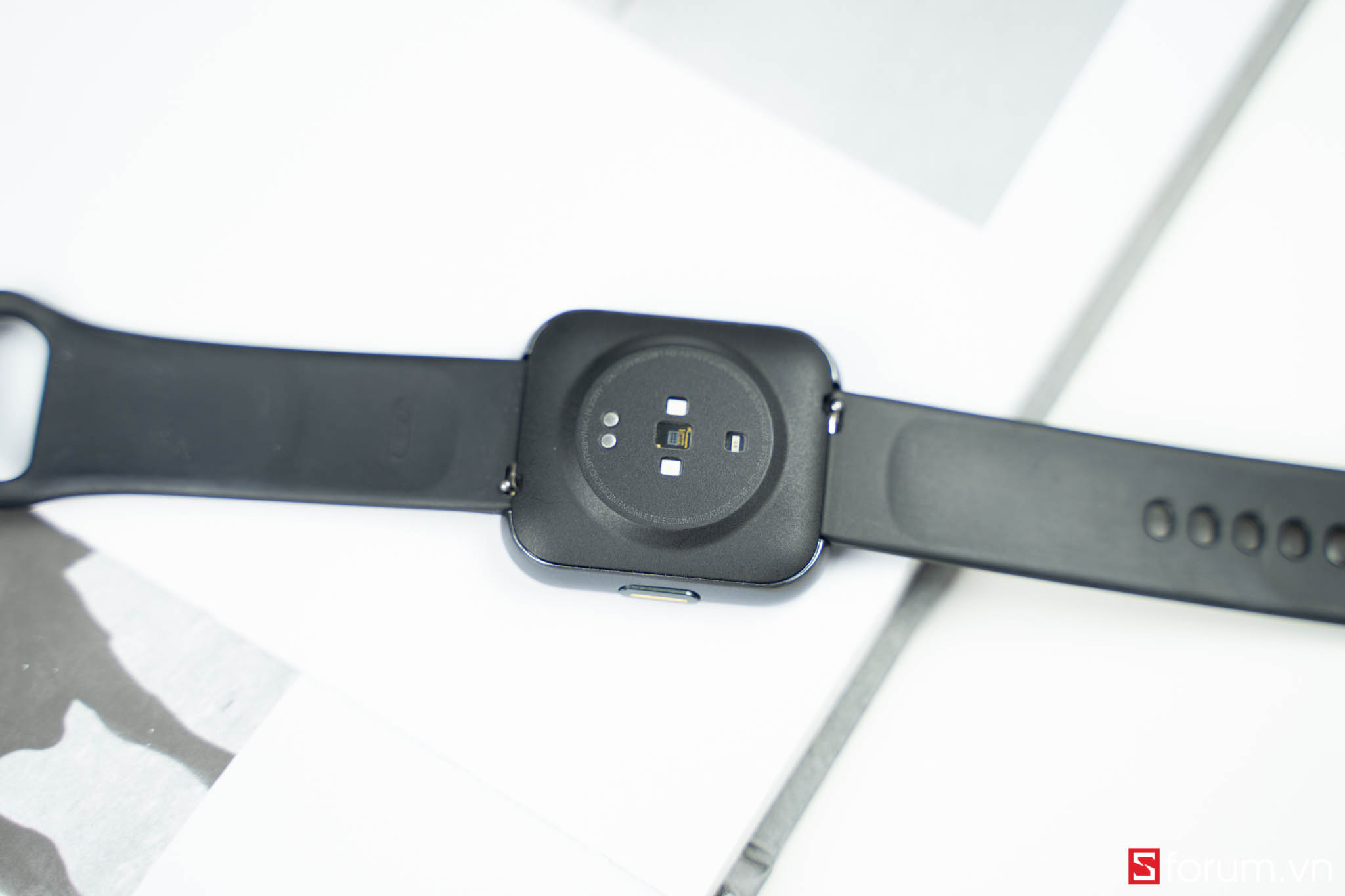 Sforum - Trang thông tin công nghệ mới nhất realme-Watch-12 Đánh giá realme Watch: núp sau cái bóng của Apple Watch hay sẽ khẳng định vị thế cho riêng mình Sforum - Trang thông tin công nghệ mới nhất realme-Watch-12 Đánh giá realme Watch: núp sau cái bóng của Apple Watch hay sẽ khẳng định vị thế cho riêng mình