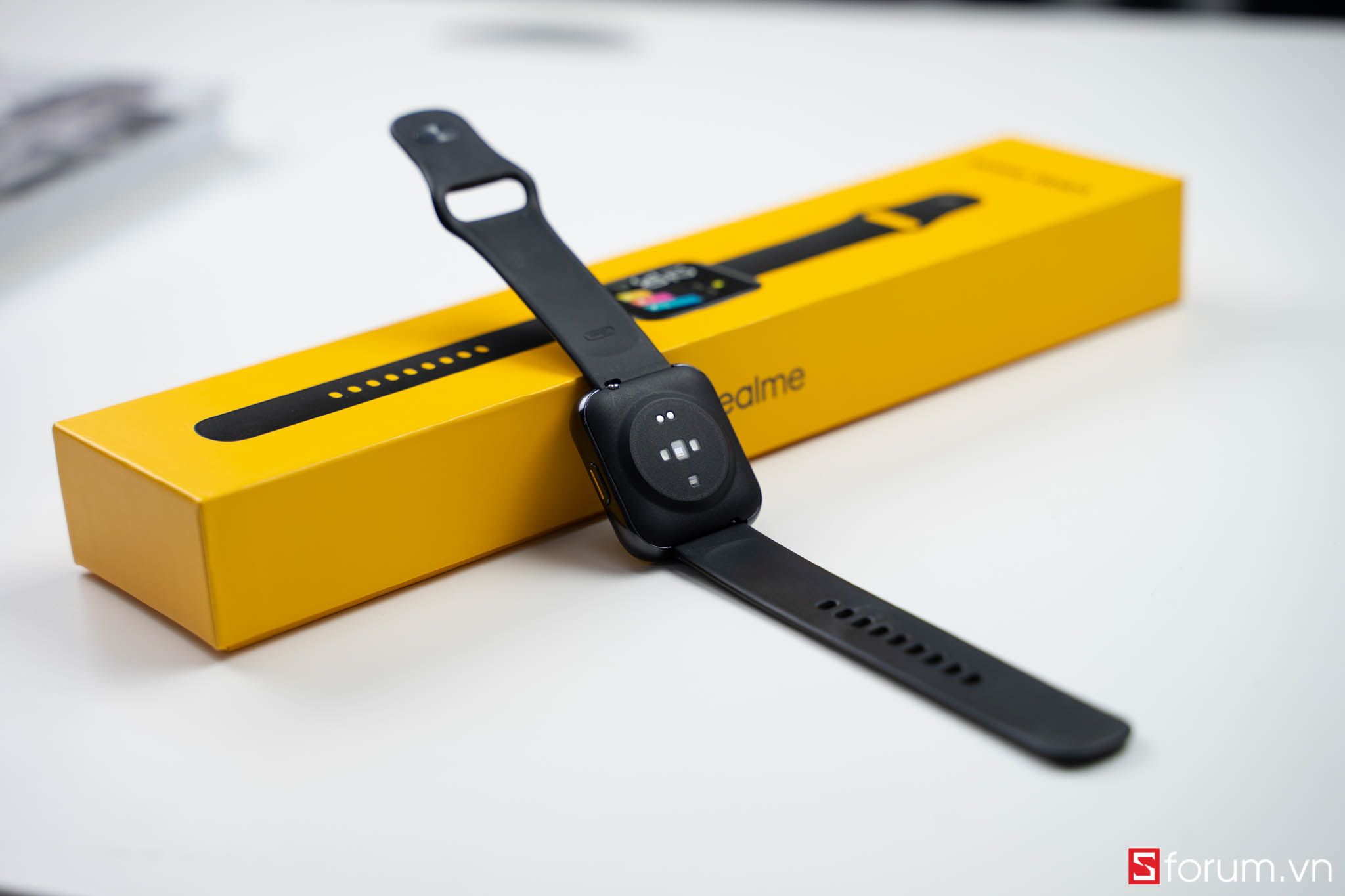 Sforum - Trang thông tin công nghệ mới nhất realme-Watch-3 Đánh giá realme Watch: núp sau cái bóng của Apple Watch hay sẽ khẳng định vị thế cho riêng mình Sforum - Trang thông tin công nghệ mới nhất realme-Watch-3 Đánh giá realme Watch: núp sau cái bóng của Apple Watch hay sẽ khẳng định vị thế cho riêng mình