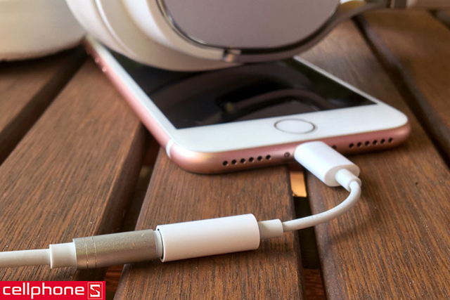 Cáp chuyển Apple Lightning sang 3.5 mm Headphone