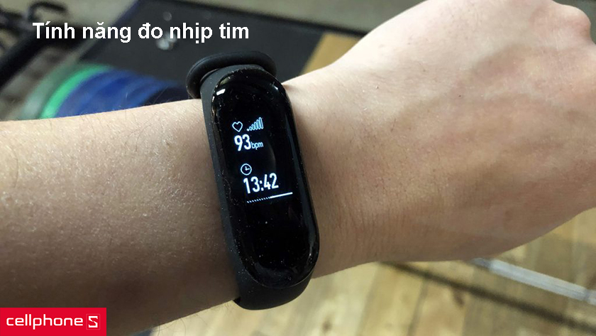 Miband 3 với tính năng đo nhịp tim, đếm số bước chân