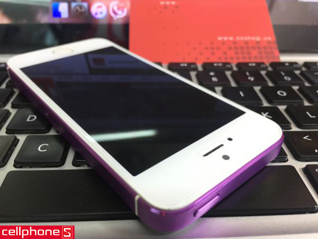 Vỏ màu Tím - Trắng cho iPhone 5