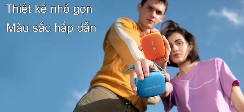 Các góc của loa được bo cong mềm mại cho cảm giác cầm nắm khá chắc chắn
