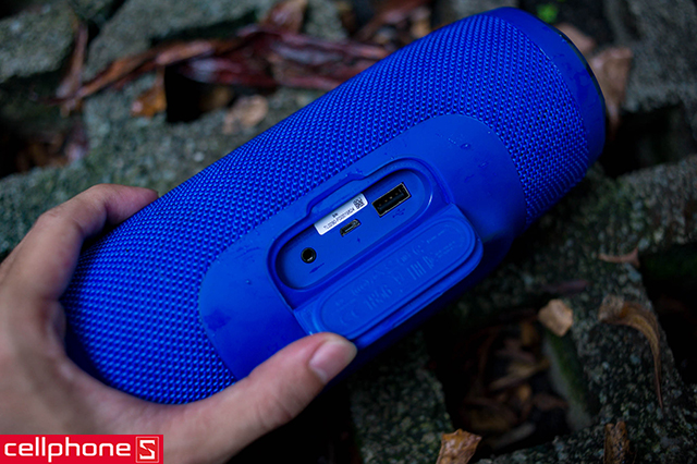 Loa di động JBL Charge 3
