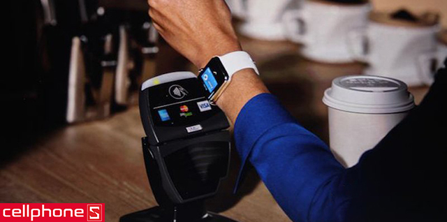Đồng hồ thông minh Apple Watch Sport 42 mm Aluminum Case with Black Sport Band