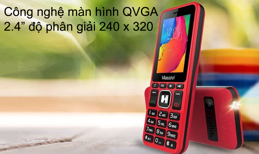 Công nghệ màn hình QVGA 2.4” độ phân giải 240 x 320pixel