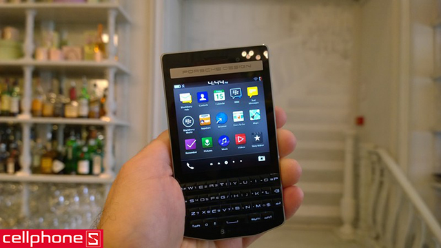 BlackBerry Porsche Design P'9983 nhập khẩu