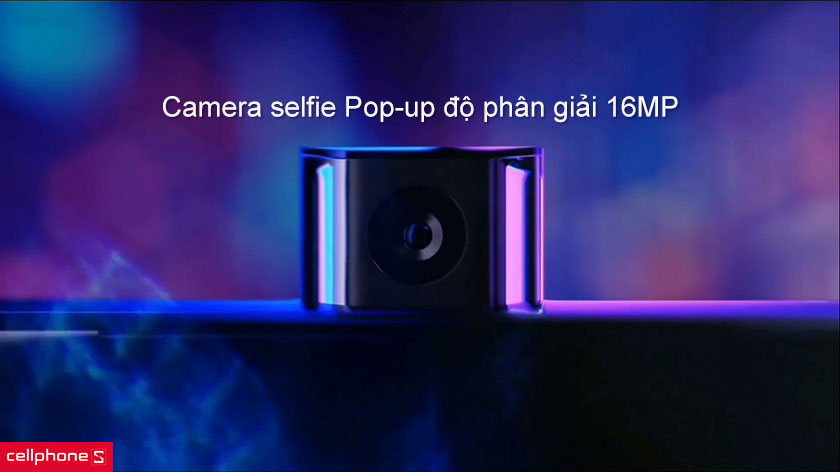 camera bật khi chụp hình ở chế độ selfie