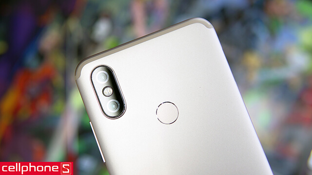 Điện Thoại Xiaomi Mi A2 Điện Thoại Xiaomi Mi A2
