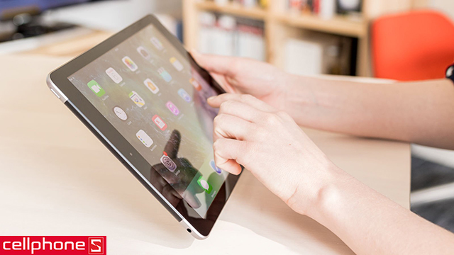 Apple iPad 9.7 Wi-Fi 32GB nhập khẩu