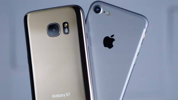 Sforum - Trang thông tin công nghệ mới nhất apple-iphone-7-vs-samsung-galaxy-s7-600x338 2016: Apple lãi gấp 5 lần Samsung, các hãng khác "vật vã" với 5% còn lại Sforum - Trang thông tin công nghệ mới nhất apple-iphone-7-vs-samsung-galaxy-s7-600x338 2016: Apple lãi gấp 5 lần Samsung, các hãng khác "vật vã" với 5% còn lại