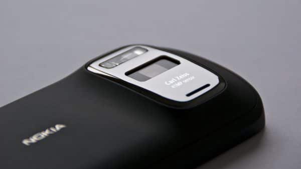 Sforum - Trang thông tin công nghệ mới nhất cC2vG-600x338 Nokia xác nhận không dùng ống kính Carl Zeiss trên smartphone mới nữa Sforum - Trang thông tin công nghệ mới nhất cC2vG-600x338 Nokia xác nhận không dùng ống kính Carl Zeiss trên smartphone mới nữa