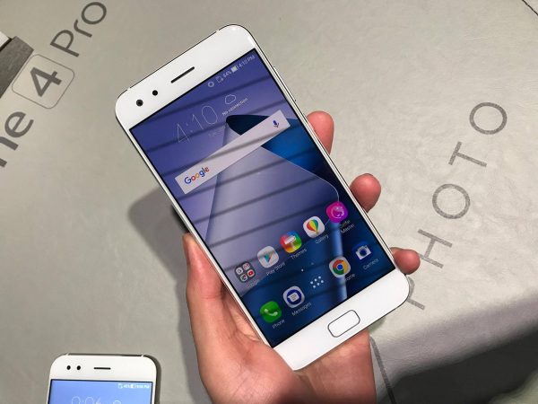 Sforum - Trang thông tin công nghệ mới nhất 4-600x450 Trên tay Zenfone 4 Pro và Zenfone 4: Bộ đôi smartphone cao cấp của Asus Sforum - Trang thông tin công nghệ mới nhất 4-600x450 Trên tay Zenfone 4 Pro và Zenfone 4: Bộ đôi smartphone cao cấp của Asus