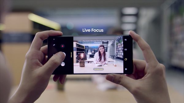 Sforum - Trang thông tin công nghệ mới nhất Live-Focus-2-600x338 Camera kép của Galaxy Note 8 có thể làm được gì? Sforum - Trang thông tin công nghệ mới nhất Live-Focus-2-600x338 Camera kép của Galaxy Note 8 có thể làm được gì?