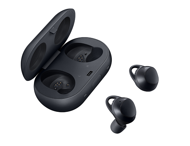 Sforum - Trang thông tin công nghệ mới nhất Samsung-Gear-IconX-2018-1 Gear IconX mới của Samsung đã khắc phục được vấn đề lớn nhất ở thế hệ đầu tiên Sforum - Trang thông tin công nghệ mới nhất Samsung-Gear-IconX-2018-1 Gear IconX mới của Samsung đã khắc phục được vấn đề lớn nhất ở thế hệ đầu tiên