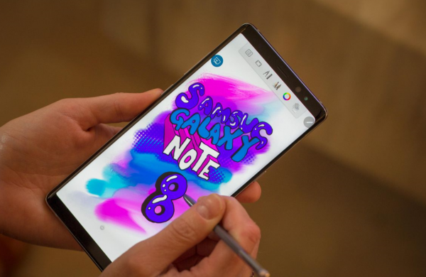 Sforum - Trang thông tin công nghệ mới nhất n3-600x390 Galaxy Note 8 chính thức: Màn hình 6.3 inch, camera kép hỗ trợ zoom quang và xóa phông, pin 3300mAh Sforum - Trang thông tin công nghệ mới nhất n3-600x390 Galaxy Note 8 chính thức: Màn hình 6.3 inch, camera kép hỗ trợ zoom quang và xóa phông, pin 3300mAh