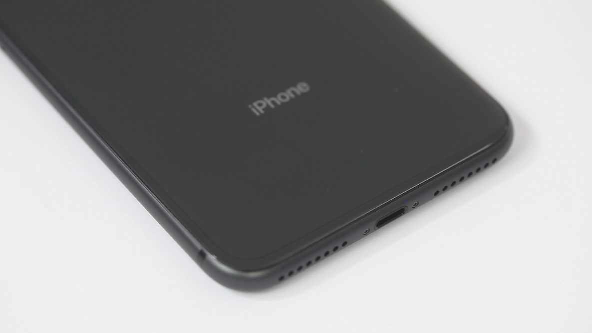 Mở hộp iPhone 8 Plus tại VN: Thiết kế mới bằng kính, giá từ 23 triệu đồng Mở hộp iPhone 8 Plus tại VN: Thiết kế mới bằng kính, giá từ 23 triệu đồng