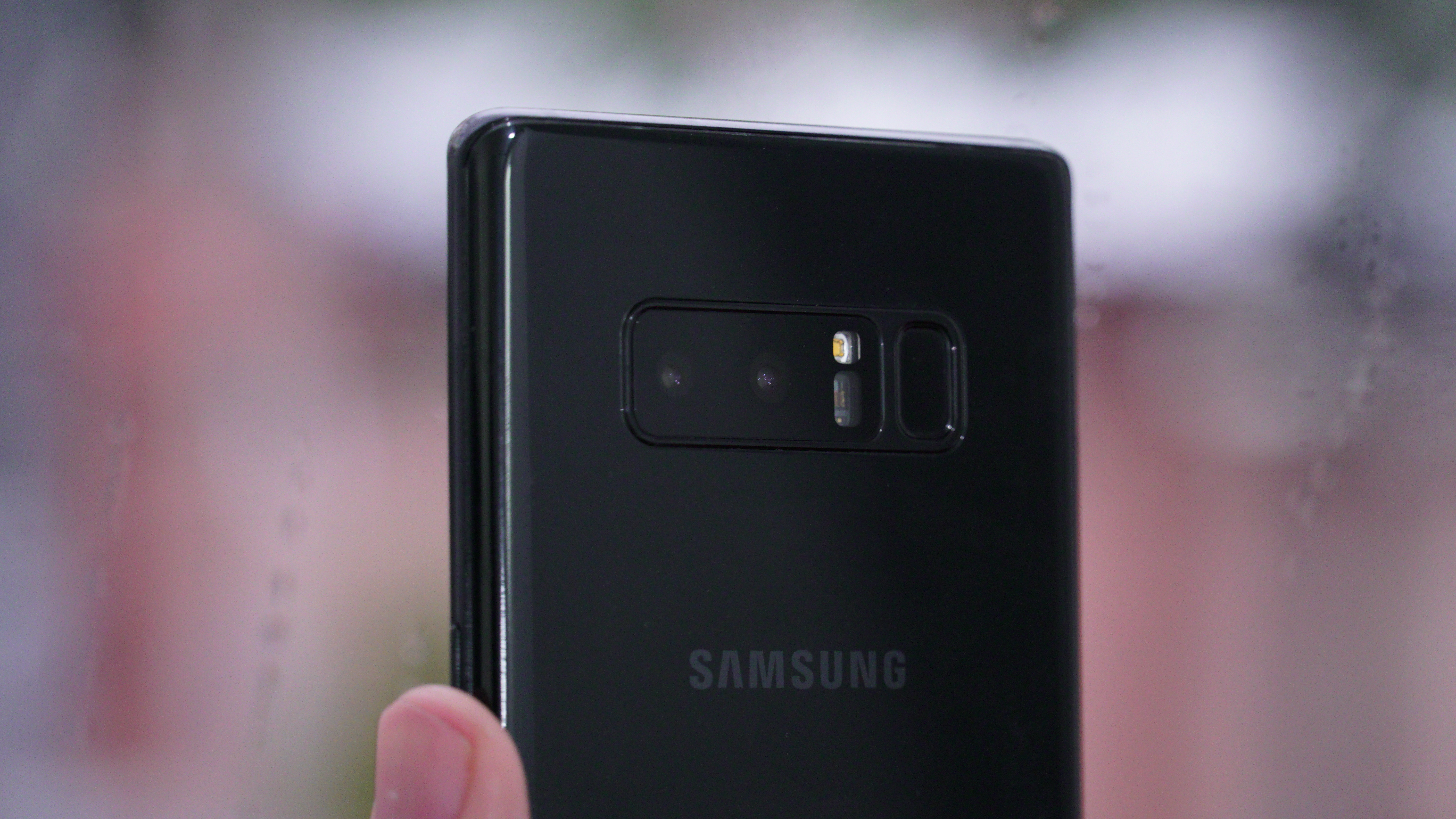 Sforum - Trang thông tin công nghệ mới nhất DSC00493 Đánh giá chi tiết Galaxy Note8: siêu phẩm đáng mua nhất năm 2017 Sforum - Trang thông tin công nghệ mới nhất DSC00493 Đánh giá chi tiết Galaxy Note8: siêu phẩm đáng mua nhất năm 2017