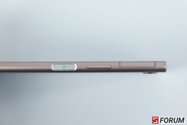 Sforum - Trang thông tin công nghệ mới nhất DSCF0622-600x400 Trên tay Sony Xperia XZ1: Ít thay đổi về thiết kế, camera quét vật thể 3D Sforum - Trang thông tin công nghệ mới nhất DSCF0622-600x400 Trên tay Sony Xperia XZ1: Ít thay đổi về thiết kế, camera quét vật thể 3D