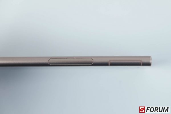 Sforum - Trang thông tin công nghệ mới nhất DSCF0623-600x400 Trên tay Sony Xperia XZ1: Ít thay đổi về thiết kế, camera quét vật thể 3D Sforum - Trang thông tin công nghệ mới nhất DSCF0623-600x400 Trên tay Sony Xperia XZ1: Ít thay đổi về thiết kế, camera quét vật thể 3D