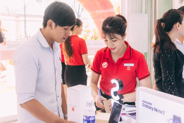 Sforum - Trang thông tin công nghệ mới nhất NHAN-VIEN-BAN-HANG-CELLPHONES-2-1-600x400 Tuyển Nhân viên bán hàng CellphoneS (tại Shop) Sforum - Trang thông tin công nghệ mới nhất NHAN-VIEN-BAN-HANG-CELLPHONES-2-1-600x400 Tuyển Nhân viên bán hàng CellphoneS (tại Shop)