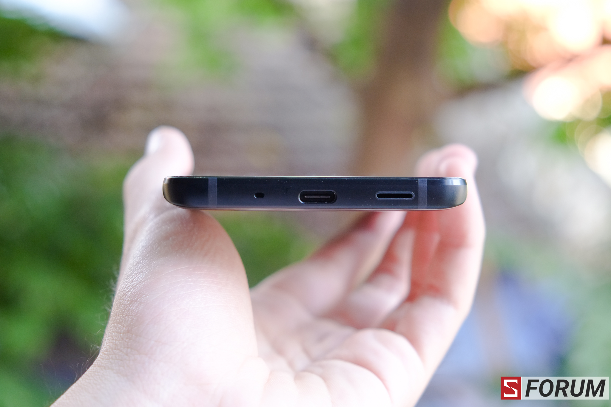 Sforum - Trang thông tin công nghệ mới nhất DSCF1588 Trên tay nhanh HTC U11 Plus: Thiết kế đẹp, camera tuyệt vời, nhưng mức giá phải suy nghĩ Sforum - Trang thông tin công nghệ mới nhất DSCF1588 Trên tay nhanh HTC U11 Plus: Thiết kế đẹp, camera tuyệt vời, nhưng mức giá phải suy nghĩ