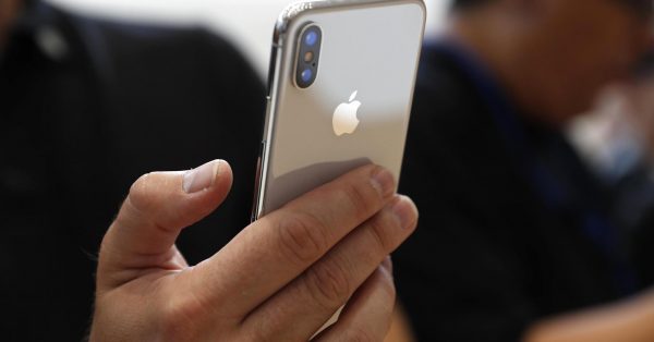Sforum - Trang thông tin công nghệ mới nhất iphone-x-ios-security-600x314 Doanh số iPhone X tại Hàn Quốc chưa bằng một nửa Note 8 Sforum - Trang thông tin công nghệ mới nhất iphone-x-ios-security-600x314 Doanh số iPhone X tại Hàn Quốc chưa bằng một nửa Note 8