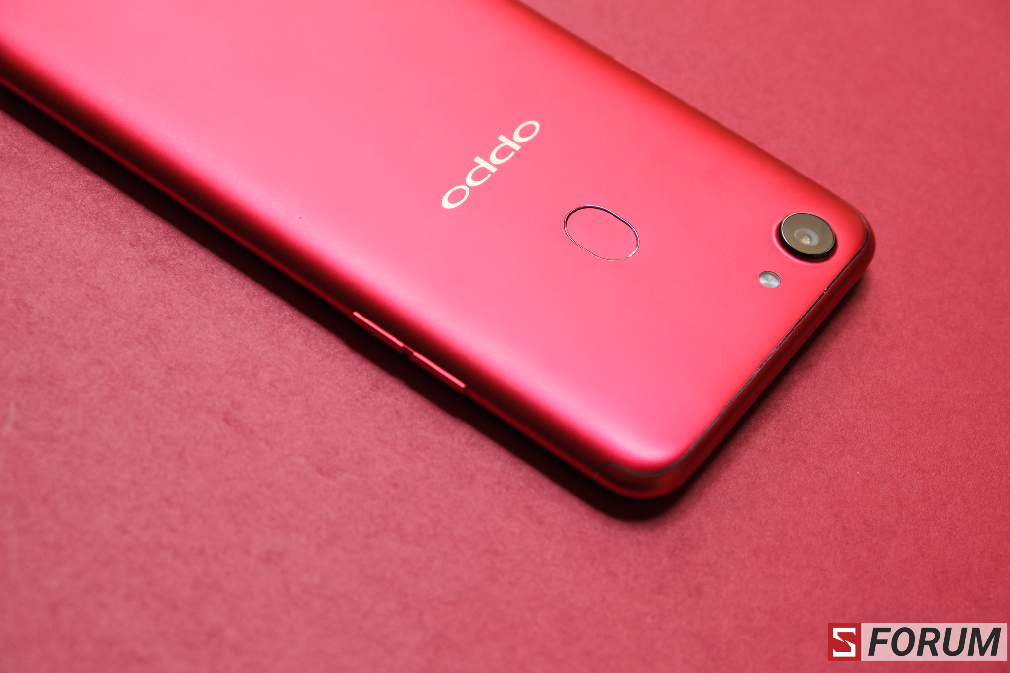 Sforum - Trang thông tin công nghệ mới nhất DSCF1679 Trên tay Oppo F5 6GB RED: Sắc màu cho mùa lễ hội Sforum - Trang thông tin công nghệ mới nhất DSCF1679 Trên tay Oppo F5 6GB RED: Sắc màu cho mùa lễ hội