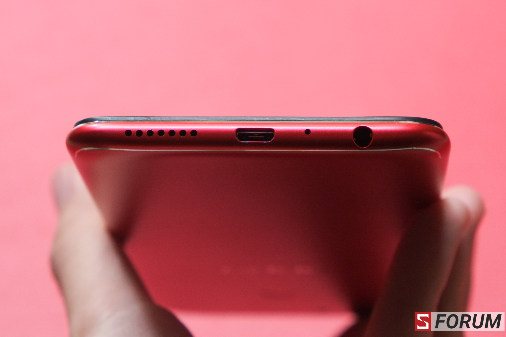 Sforum - Trang thông tin công nghệ mới nhất DSCF1682 Trên tay Oppo F5 6GB RED: Sắc màu cho mùa lễ hội Sforum - Trang thông tin công nghệ mới nhất DSCF1682 Trên tay Oppo F5 6GB RED: Sắc màu cho mùa lễ hội