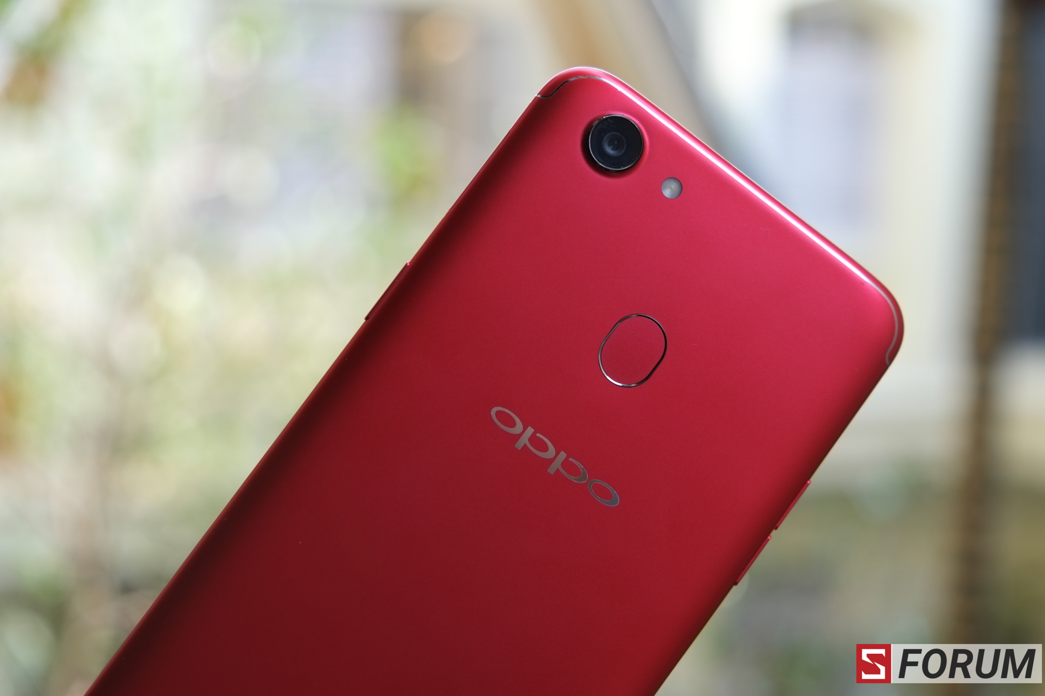 Sforum - Trang thông tin công nghệ mới nhất DSCF1687 Trên tay Oppo F5 6GB RED: Sắc màu cho mùa lễ hội Sforum - Trang thông tin công nghệ mới nhất DSCF1687 Trên tay Oppo F5 6GB RED: Sắc màu cho mùa lễ hội