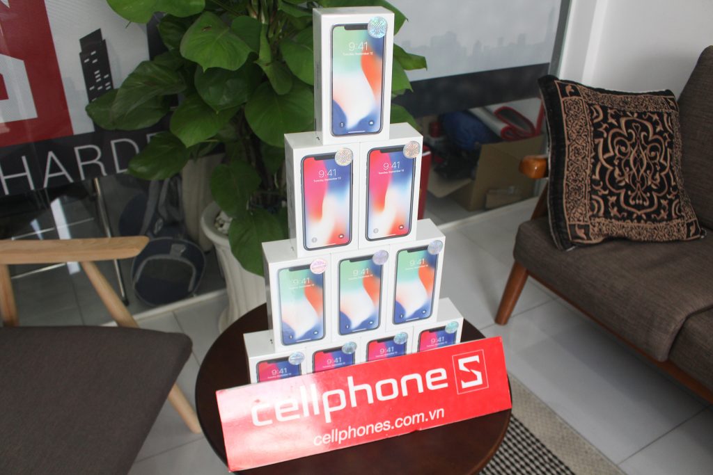 Sforum - Trang thông tin công nghệ mới nhất IMG_8981-1024x683 iPhone X chính hãng đã về ngập kho CellphoneS, giá từ 29.9 triệu Sforum - Trang thông tin công nghệ mới nhất IMG_8981-1024x683 iPhone X chính hãng đã về ngập kho CellphoneS, giá từ 29.9 triệu