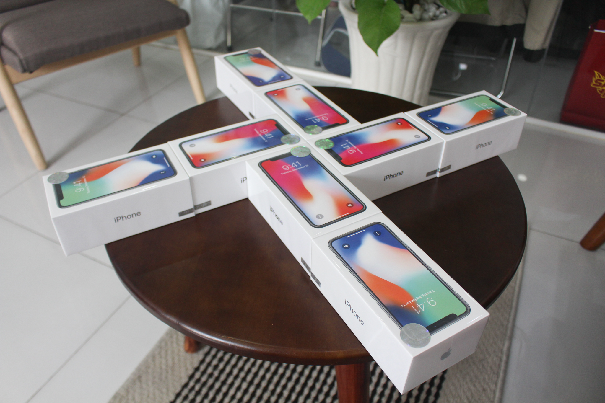 Sforum - Trang thông tin công nghệ mới nhất IMG_8985 iPhone X chính hãng đã về ngập kho CellphoneS, giá từ 29.9 triệu Sforum - Trang thông tin công nghệ mới nhất IMG_8985 iPhone X chính hãng đã về ngập kho CellphoneS, giá từ 29.9 triệu