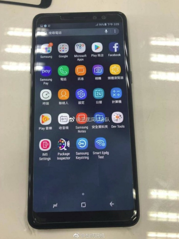 Sforum - Trang thông tin công nghệ mới nhất Samsung-Galaxy-A8 Rò rỉ hình ảnh thực tế của Galaxy A8+ (2018) với màn hình vô cực tuyệt đẹp Sforum - Trang thông tin công nghệ mới nhất Samsung-Galaxy-A8 Rò rỉ hình ảnh thực tế của Galaxy A8+ (2018) với màn hình vô cực tuyệt đẹp