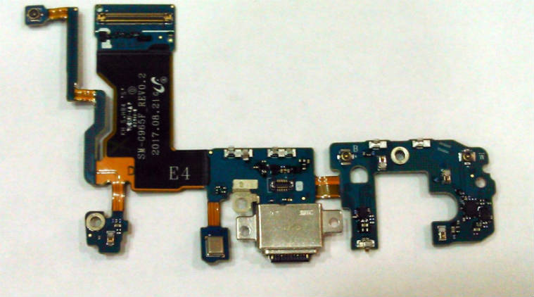 Sforum - Trang thông tin công nghệ mới nhất samsung-s9-759 Galaxy S9 và S9+ tiếp tục rò rỉ hàng loạt linh kiện quan trọng Sforum - Trang thông tin công nghệ mới nhất samsung-s9-759 Galaxy S9 và S9+ tiếp tục rò rỉ hàng loạt linh kiện quan trọng