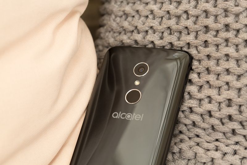 Alcatel 3