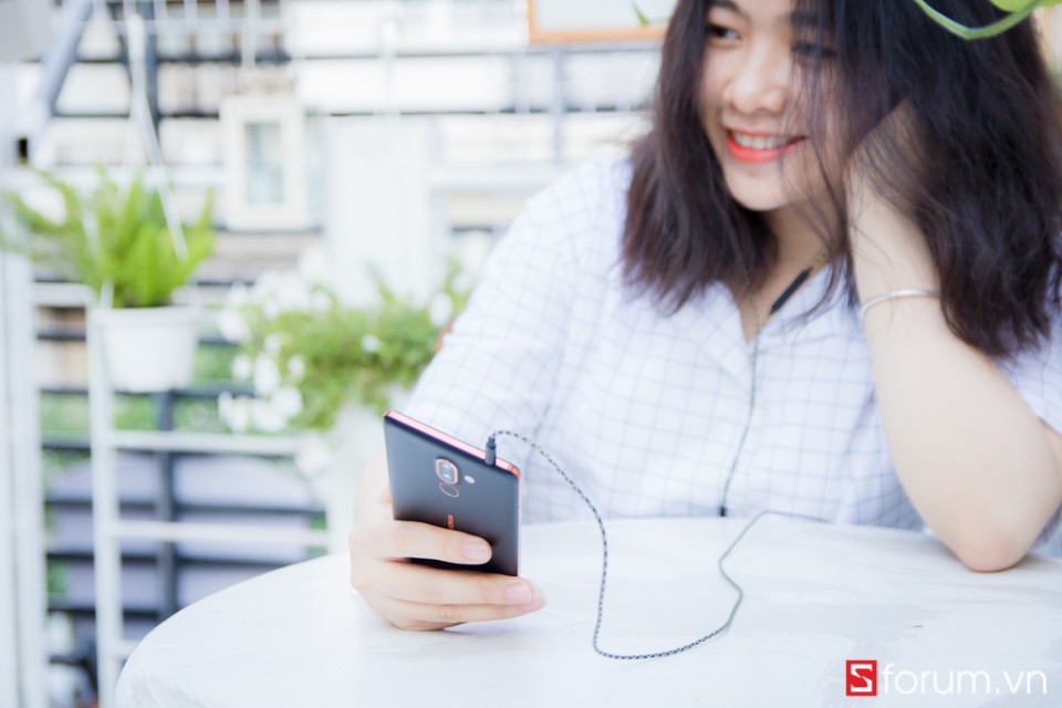 Đánh giá Nokia 7 Plus: Smartphone mượt mà nhất tầm giá với Snapdragon 660 và Android gốc