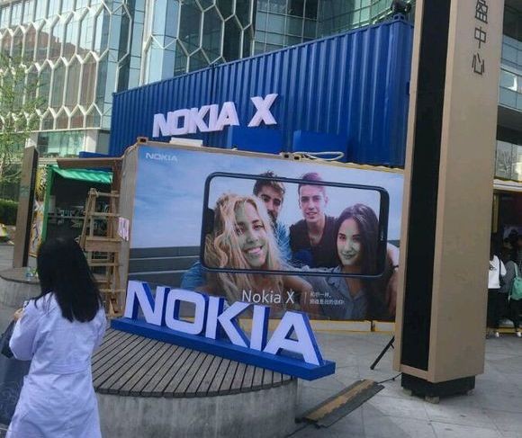 Sforum - Trang thông tin công nghệ mới nhất NOkia-X-event Nokia X lộ diện với màn hình tai thỏ, sẽ ra mắt chính thức vào ngày 16/5 tới Sforum - Trang thông tin công nghệ mới nhất NOkia-X-event Nokia X lộ diện với màn hình tai thỏ, sẽ ra mắt chính thức vào ngày 16/5 tới