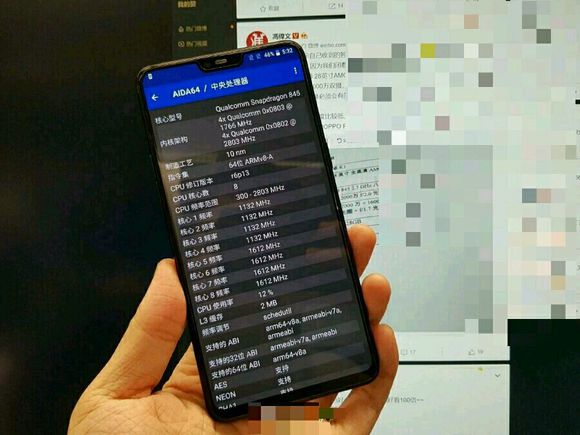Sforum - Trang thông tin công nghệ mới nhất OnePlus-6-front-side-leak-1 Tiếp tục rò rỉ hình ảnh thực tế của OnePlus 6 với màn hình tai thỏ tràn viền Sforum - Trang thông tin công nghệ mới nhất OnePlus-6-front-side-leak-1 Tiếp tục rò rỉ hình ảnh thực tế của OnePlus 6 với màn hình tai thỏ tràn viền