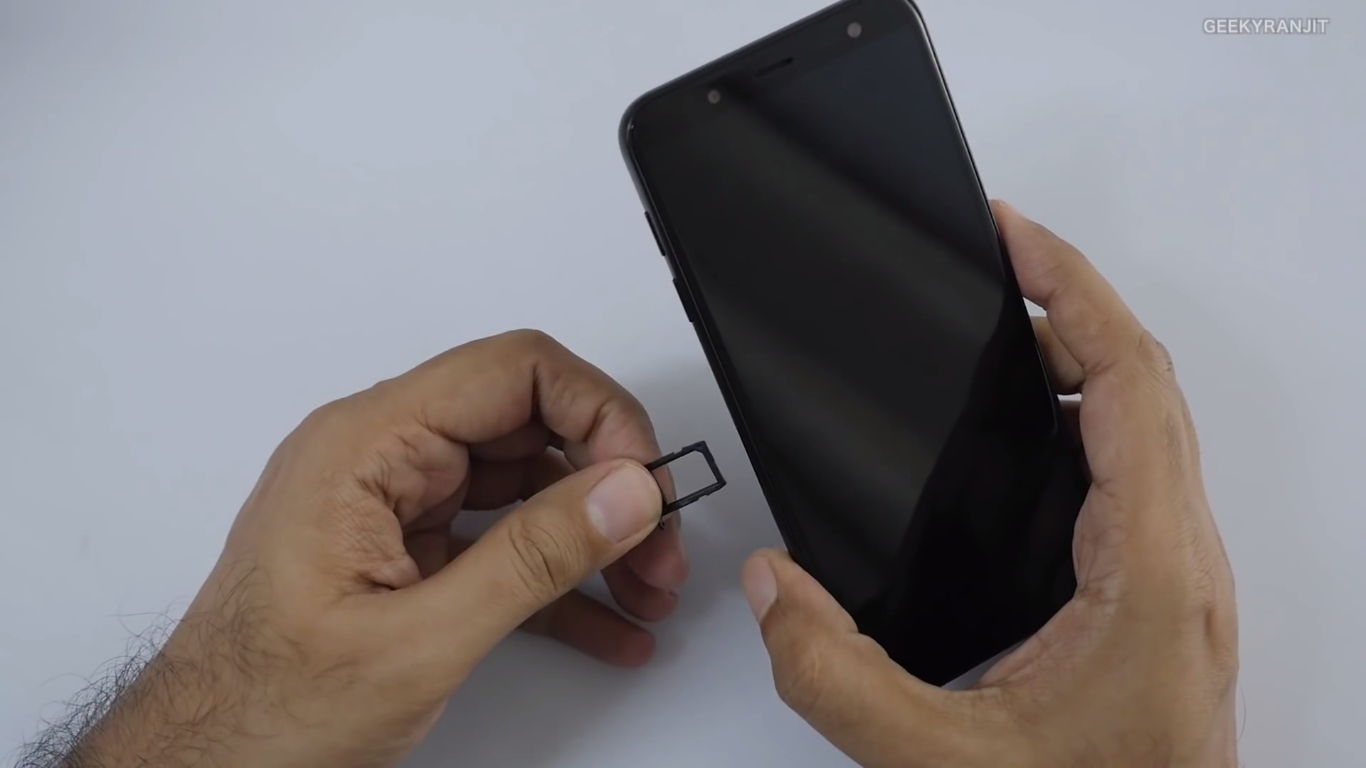 Khay sim thứ 2 là 1 nano sim thứ 2