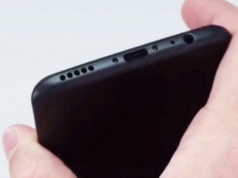 Sforum - Trang thông tin công nghệ mới nhất 7_800x600 OnePlus 6 thêm ảnh trên tay: Màn hình "tai thỏ", mặt lưng kính, vị trí camera được đặt lại Sforum - Trang thông tin công nghệ mới nhất 7_800x600 OnePlus 6 thêm ảnh trên tay: Màn hình "tai thỏ", mặt lưng kính, vị trí camera được đặt lại