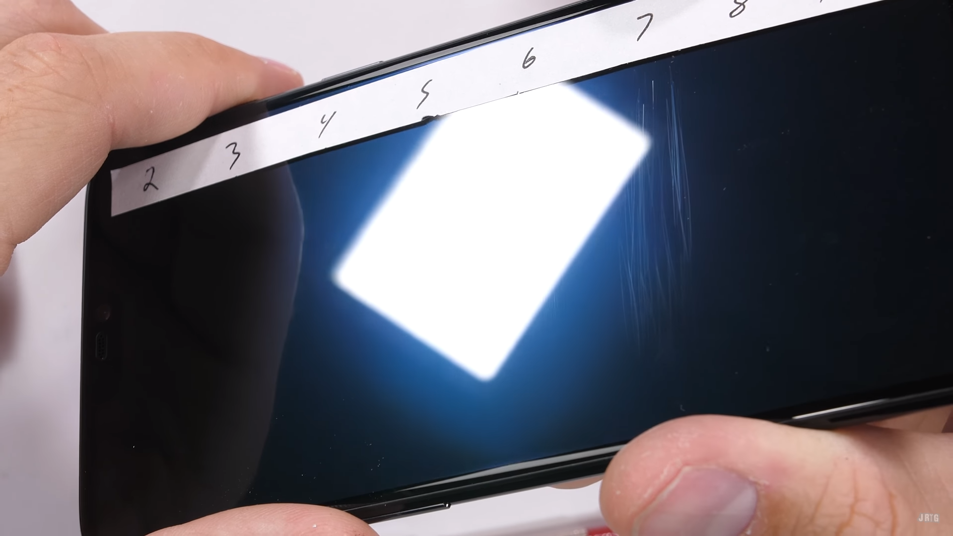 Sforum - Trang thông tin công nghệ mới nhất OnePlus-6_Scratch Tra tấn OnePlus 6: Cào xước, đốt nóng và bẻ cong liệu có làm khó flagship mới nhất của OnePlus? Sforum - Trang thông tin công nghệ mới nhất OnePlus-6_Scratch Tra tấn OnePlus 6: Cào xước, đốt nóng và bẻ cong liệu có làm khó flagship mới nhất của OnePlus?