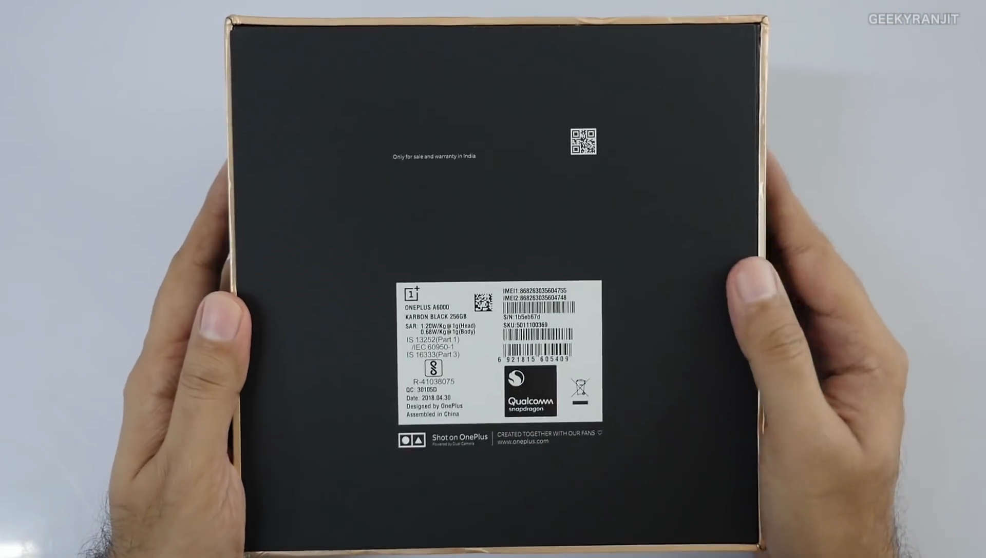 Sforum - Trang thông tin công nghệ mới nhất Sforum-OnePlus-6-Avengers_00432 Mở hộp OnePlus 6 phiên bản đặc biệt Avengers Infinity War, giá 15.07 triệu đồng Sforum - Trang thông tin công nghệ mới nhất Sforum-OnePlus-6-Avengers_00432 Mở hộp OnePlus 6 phiên bản đặc biệt Avengers Infinity War, giá 15.07 triệu đồng