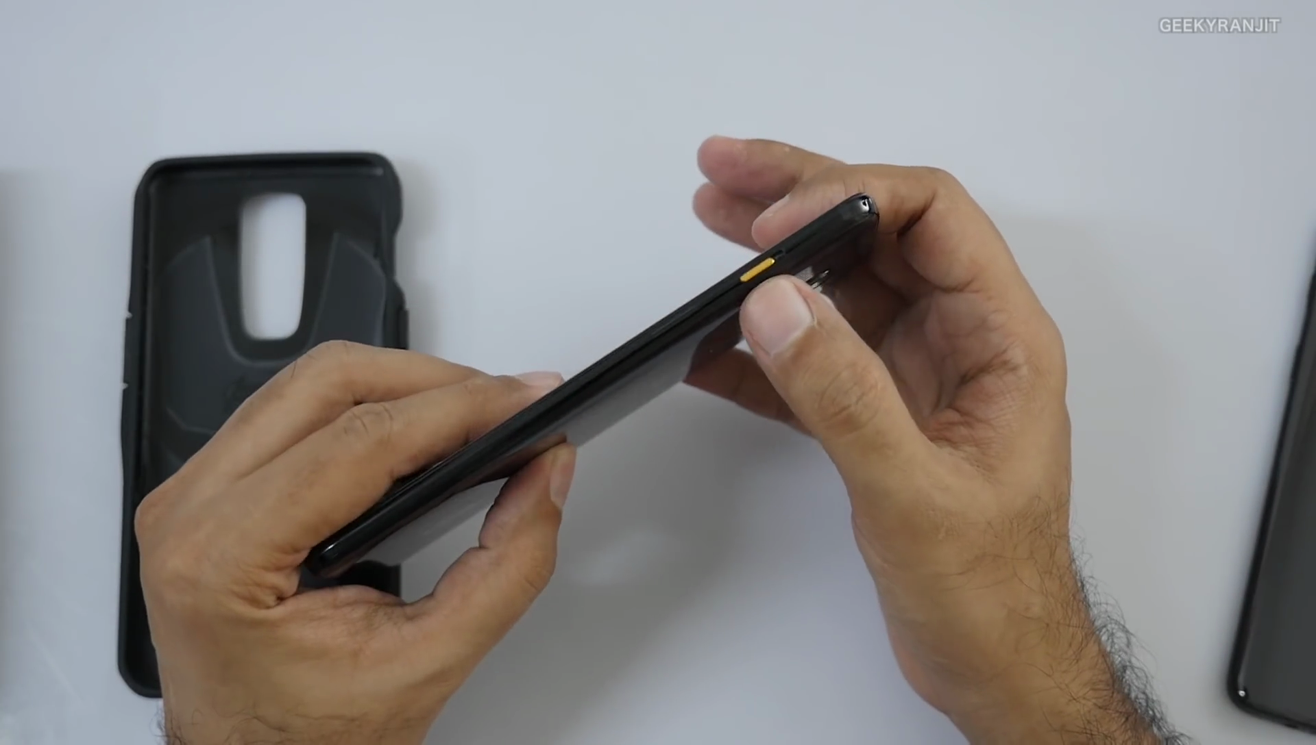 Sforum - Trang thông tin công nghệ mới nhất Sforum-OnePlus-6-Avengers_01675 Mở hộp OnePlus 6 phiên bản đặc biệt Avengers Infinity War, giá 15.07 triệu đồng Sforum - Trang thông tin công nghệ mới nhất Sforum-OnePlus-6-Avengers_01675 Mở hộp OnePlus 6 phiên bản đặc biệt Avengers Infinity War, giá 15.07 triệu đồng