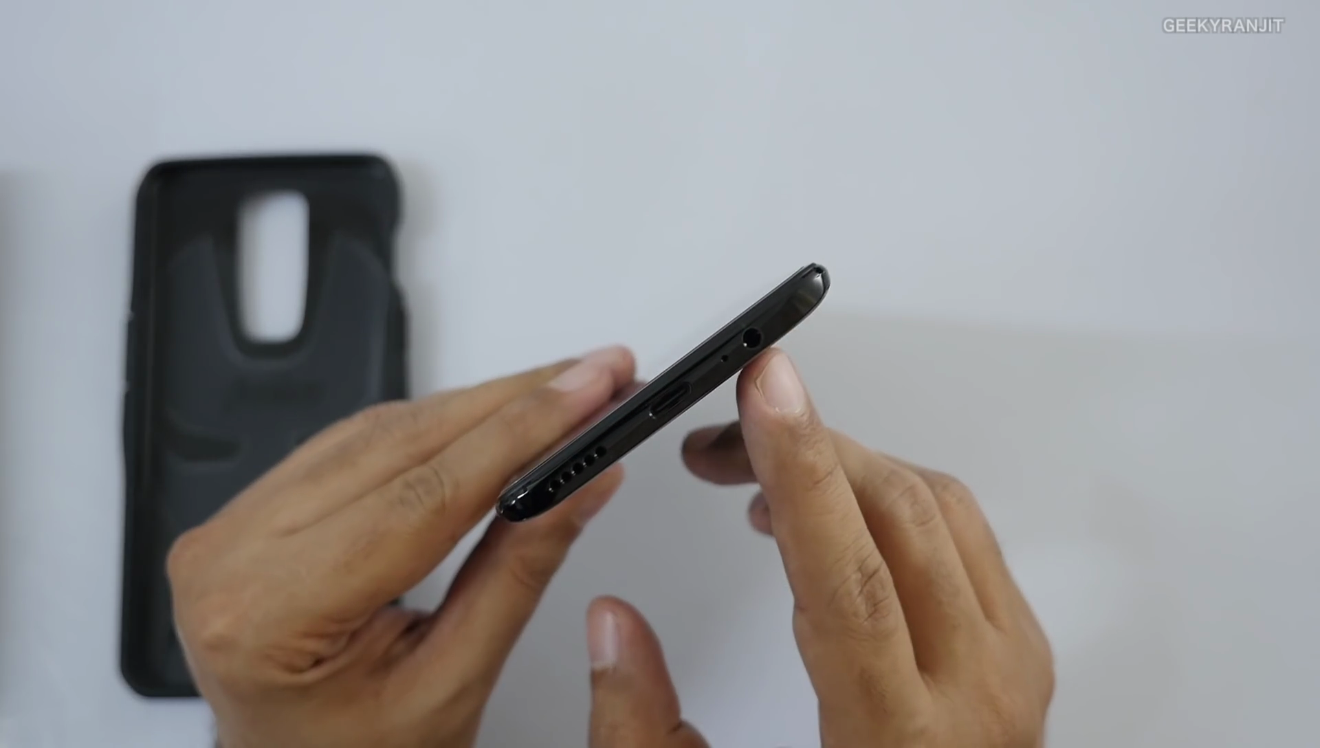 Sforum - Trang thông tin công nghệ mới nhất Sforum-OnePlus-6-Avengers_01783 Mở hộp OnePlus 6 phiên bản đặc biệt Avengers Infinity War, giá 15.07 triệu đồng Sforum - Trang thông tin công nghệ mới nhất Sforum-OnePlus-6-Avengers_01783 Mở hộp OnePlus 6 phiên bản đặc biệt Avengers Infinity War, giá 15.07 triệu đồng