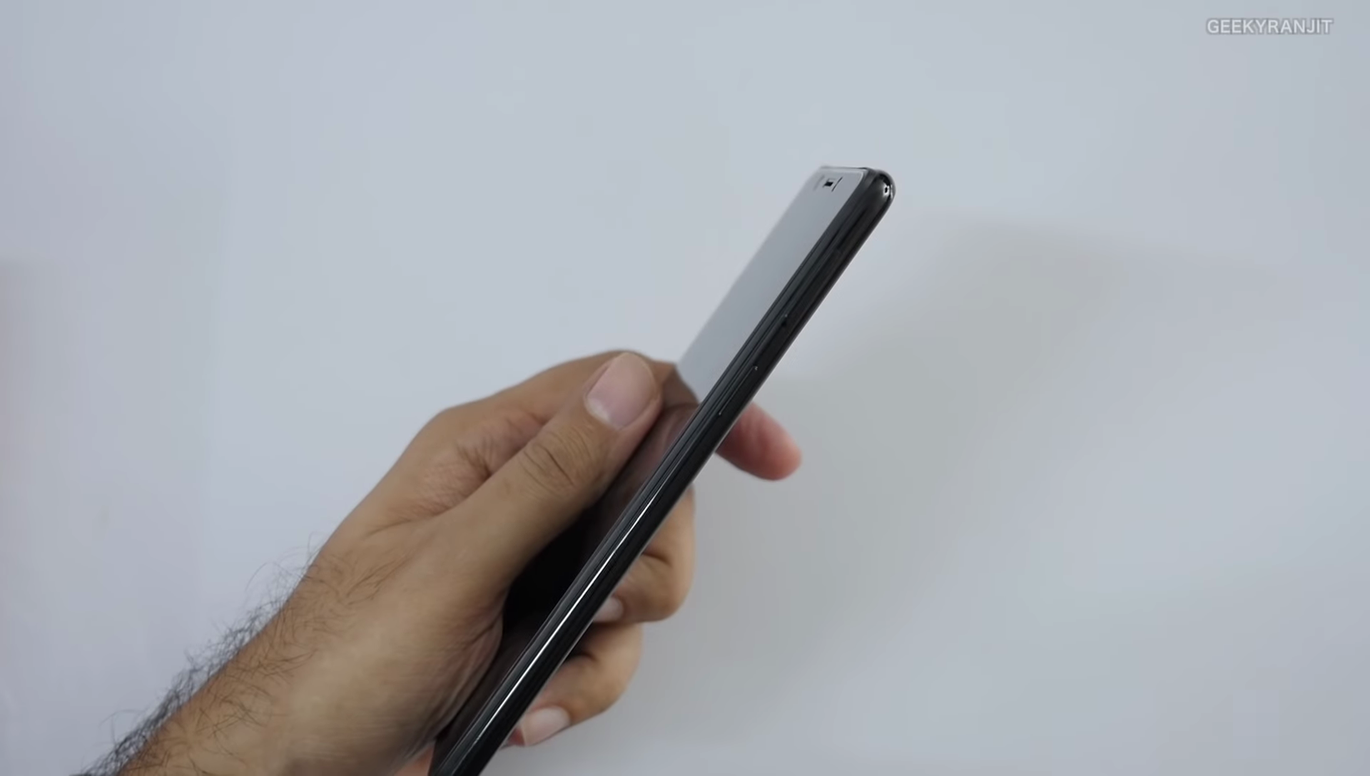 Sforum - Trang thông tin công nghệ mới nhất Sforum_OPPO-Realme-1_10 Mở hộp OPPO Realme 1: Helio P60, màn hình 18:9, camera AI, giá từ 3 triệu đồng Sforum - Trang thông tin công nghệ mới nhất Sforum_OPPO-Realme-1_10 Mở hộp OPPO Realme 1: Helio P60, màn hình 18:9, camera AI, giá từ 3 triệu đồng