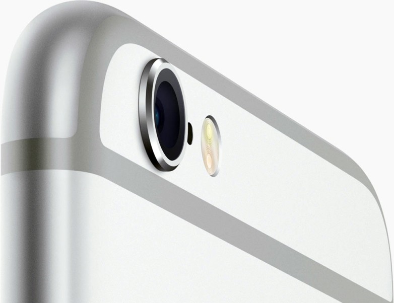 Camera trên iPhone có thiết kế lồi lên với độ phân giải 12MP cùng một ddenfflash LED 2 tông màu
