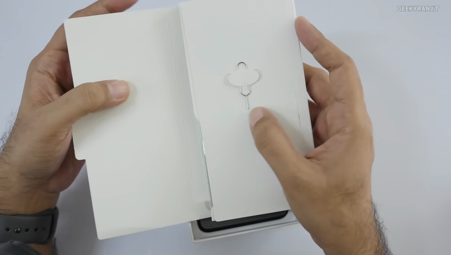 Sforum - Trang thông tin công nghệ mới nhất oppo-realme-1_00619 Mở hộp OPPO Realme 1: Helio P60, màn hình 18:9, camera AI, giá từ 3 triệu đồng Sforum - Trang thông tin công nghệ mới nhất oppo-realme-1_00619 Mở hộp OPPO Realme 1: Helio P60, màn hình 18:9, camera AI, giá từ 3 triệu đồng