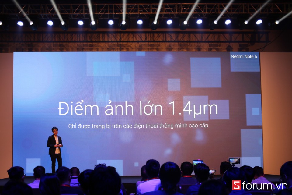 Xiaomi Redmi Note 5 với kích thước điểm ảnh lên đến 1.4μm cho khả năng bắt sáng tốt hơn