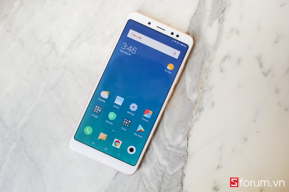 Sforum - Trang thông tin công nghệ mới nhất rmn5-16 Mở hộp và trên tay nhanh Xiaomi Redmi Note 5 chính hãng: Snapdragon 636, RAM 3GB, camera AI kép, giá từ 4.8 triệu Sforum - Trang thông tin công nghệ mới nhất rmn5-16 Mở hộp và trên tay nhanh Xiaomi Redmi Note 5 chính hãng: Snapdragon 636, RAM 3GB, camera AI kép, giá từ 4.8 triệu