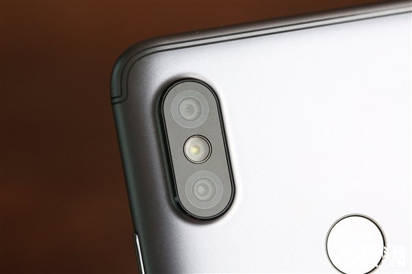 Sforum - Trang thông tin công nghệ mới nhất xiaomi-redmi-s2-11-1 Mở hộp và trên tay Xiaomi Redmi S2: Snapdragon 625, RAM 4GB, camera selfie AI, giá từ 3.6 triệu Sforum - Trang thông tin công nghệ mới nhất xiaomi-redmi-s2-11-1 Mở hộp và trên tay Xiaomi Redmi S2: Snapdragon 625, RAM 4GB, camera selfie AI, giá từ 3.6 triệu