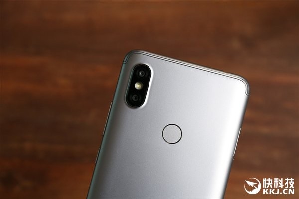 Sforum - Trang thông tin công nghệ mới nhất xiaomi-redmi-s2-12-1 Mở hộp và trên tay Xiaomi Redmi S2: Snapdragon 625, RAM 4GB, camera selfie AI, giá từ 3.6 triệu Sforum - Trang thông tin công nghệ mới nhất xiaomi-redmi-s2-12-1 Mở hộp và trên tay Xiaomi Redmi S2: Snapdragon 625, RAM 4GB, camera selfie AI, giá từ 3.6 triệu